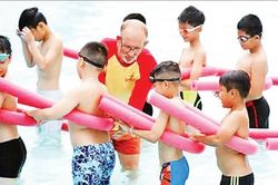 Rèn luyện kỹ năng sinh tồn cho trẻ nhỏ