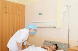 Kích hoạt báo động đỏ cứu nam bệnh nhân đa chấn thương sau tai nạn xe tải