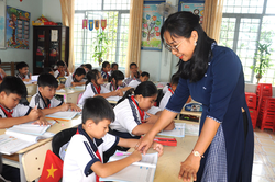Tận tâm với học sinh nghèo