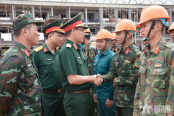 Chính ủy Quân khu 5 kiểm tra công tác thi công, xây dựng trường liên cấp trên tuyến biên giới