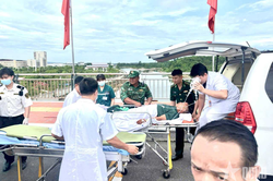 Đồn Biên phòng cửa khẩu quốc tế Móng Cái: Phối hợp mở luồng xanh cho xe cứu thương