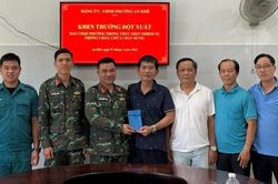 Khen thưởng đột xuất lực lượng tham gia chữa cháy rừng