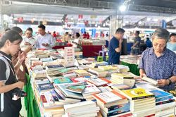 TPHCM đặt mục tiêu đưa xuất bản trở thành ngành công nghiệp văn hóa - tri thức hiện đại, có năng lực cạnh tranh quốc tế