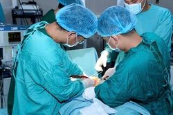 Cứu sống du khách nước ngoài bị vỡ lách, thận sau tai nạn giao thông