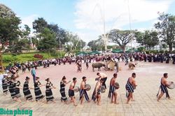 Lễ cúng đầu mùa của đồng bào K'ho ở Tây Nguyên