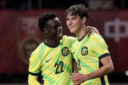 U19 Australia đè bẹp U19 Campuchia, vé bán kết cho U19 Việt Nam?