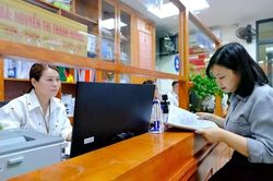 Bộ Chính trị: Tiếp tục tinh giản biên chế từ 5 - 10%