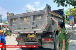 Huế quyết dẹp nạn cơi nới thùng xe, bảo vệ hạ tầng giao thông