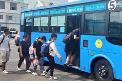 Đồng Nai miễn v&eacute; xe bu&yacute;t cho gi&aacute;o vi&ecirc;n, th&iacute; sinh dự thi tốt nghiệp THPT