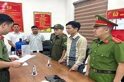 3 nhân viên trạm thu phí tạo điều kiện cho doanh nghiệp được miễn, giảm phí đường bộ