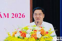Phó Bí thư Thường trực Tỉnh ủy Hoàng Nghĩa Hiếu tiếp xúc cử tri xã Yên Trung