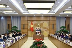 Chủ tịch Quốc hội Trần Thanh Mẫn tiếp Lãnh đạo các thành phố ASEAN