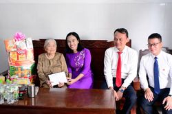 TP Hồ Chí Minh 50 năm mang tên Bác - Bài 3: Nơi những dòng người hội tụ