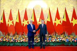 Thủ tướng Lê Minh Hưng hội đàm với Thủ tướng Timor-Leste
