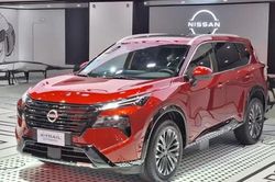 SUV hạng C Nissan động cơ hybrid, giá gần 980 triệu đồng, cạnh tranh Honda CR-V