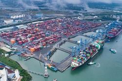 Xây dựng nghị quyết mới, đưa biển thành không gian tăng trưởng chiến lược