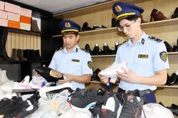 Bắc Ninh quyết liệt triệt phá các kho hàng lậu quy mô lớn