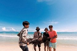 Thổi hồn đại dương vào củi lũ