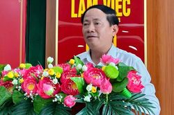 Chủ tịch UBND tỉnh Phạm Anh Tuấn tiếp xúc cử tri phường Quy Nhơn Đông