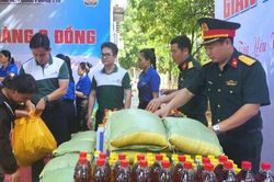 Đồng hành cùng người lao động nơi phên giậu Tổ quốc