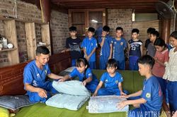 'Bài toán' trông con dịp hè