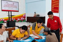 Hội Chữ thập đỏ Lâm Đồng cấp phát 1,16 tỷ đồng hỗ trợ người dân sau thiên tai