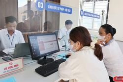 Hướng đến giải quyết TTHC 'kh&ocirc;ng phải xếp h&agrave;ng'
