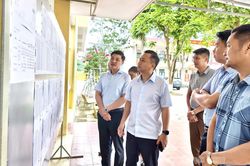 Phó Chủ tịch UBND tỉnh Đỗ Hùng Đức kiểm tra công tác chuẩn bị Kỳ thi tốt nghiệp THPT tại Quản Bạ