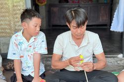 Làm tò he cùng nghệ nhân