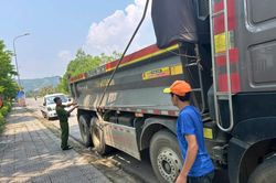 Siết chặt tình trạng cơi nới thùng xe