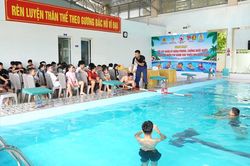Trang bị kỹ năng phòng, chống đuối nước cho thiếu nhi dịp hè