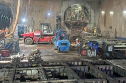 Hà Nội yêu cầu làm rõ tranh chấp kéo dài tại gói thầu thuộc metro Nhổn - ga Hà Nội