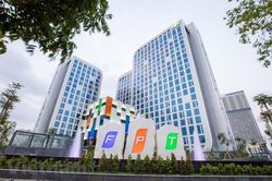 Khối ngoại thận trọng giải ngân, tiếp tục bán ròng cổ phiếu FPT