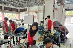 Malaysia đẩy mạnh đào tạo nghề trong các lĩnh vực công nghệ và năng lượng