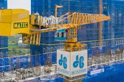 Nợ hơn 14.000 tỷ đồng, Xây dựng Hòa Bình hoán đổi gần 470 tỷ đồng liệu có 'thấm'?