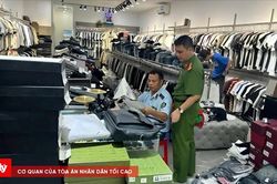 Đồng Nai: Khởi tố 2 chủ kho hàng hiệu giả quy mô lớn