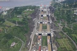 Trung Quốc khởi công công trình quy mô lớn trên sông Dương Tử