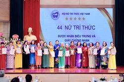 Tôn vinh 44 nữ trí thức tiêu biểu, biểu dương 118 hội viên xuất sắc