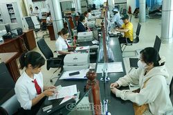 Dòng vốn ngân hàng tiếp sức tăng trưởng kinh tế