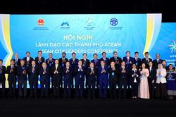 Xây dựng một Cộng đồng ASEAN tự cường, bền vững và lấy người dân làm trung tâm