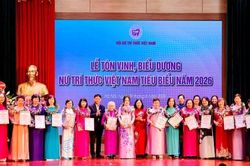 Nữ trí thức Việt Nam: Trí tuệ ngời sáng, bản lĩnh tiên phong