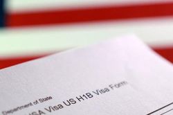 Tòa án Mỹ bác lệ phí đắt đỏ đối với thị thực H-1B