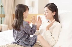 Đặt tên con gái mang mệnh Kim: Những cái tên đẹp mang phúc khí, hút tài lộc