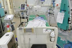 Người đàn ông 42 tuổi ngừng tim khi chơi thể thao trong thời tiết nắng nóng: Có dấu hiệu này cần dừng ngay