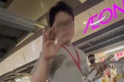 Aeon Mall Long Biên gặp, xin lỗi khách bị nhân viên an ninh khám đồ