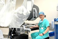 Robot là tiêu chuẩn 'ăn ngon mặc đẹp' trong phẫu thuật hiện đại