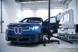 Vừa mới ra mắt, BMW iX3 đã nằm trong diện triệu hồi
