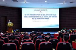 Tập huấn kỹ năng sơ cấp cứu, cứu hộ và hỗ trợ du khách cho lực lượng phục vụ du lịch