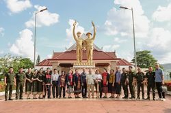 Bài 2 - Dành nửa thế kỷ viết lời tri ân Bác Hồ