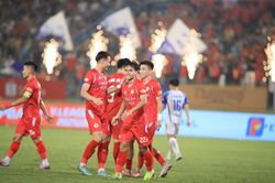 CLB Công An Hà Nội đấu Adelaide United tranh vé vào vòng bảng